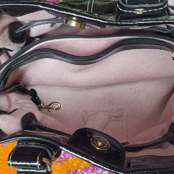 DOONEY & BOURKE 1975 Black Patent Chiara bag EUC - Picture 4 of 5